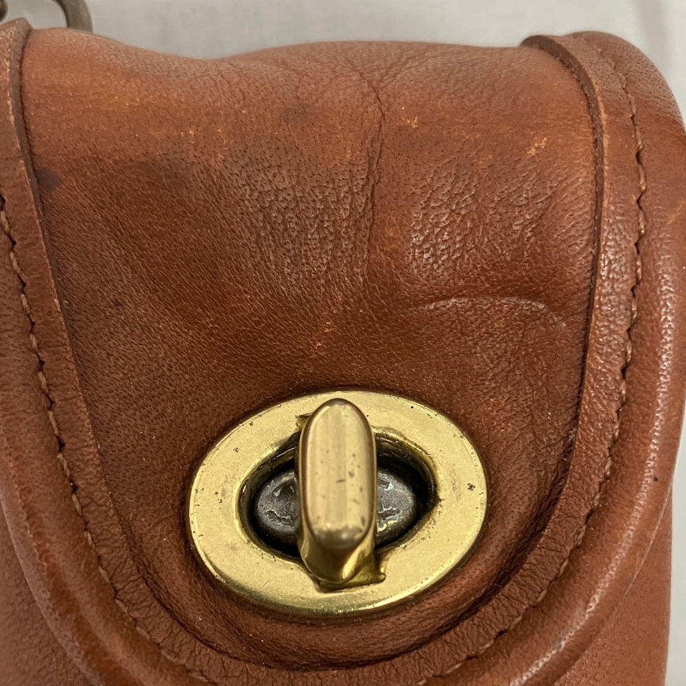 Coach Vintage Mini Backpack Charm Tan Leather Keychain Holder 7253 - Picture 3 of 11